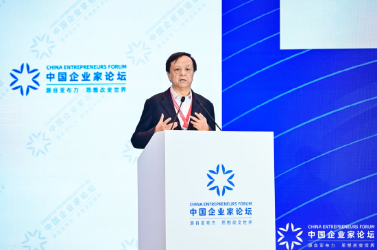 李小加：在AI“航空时代”，企业家必须亲自“开飞机”